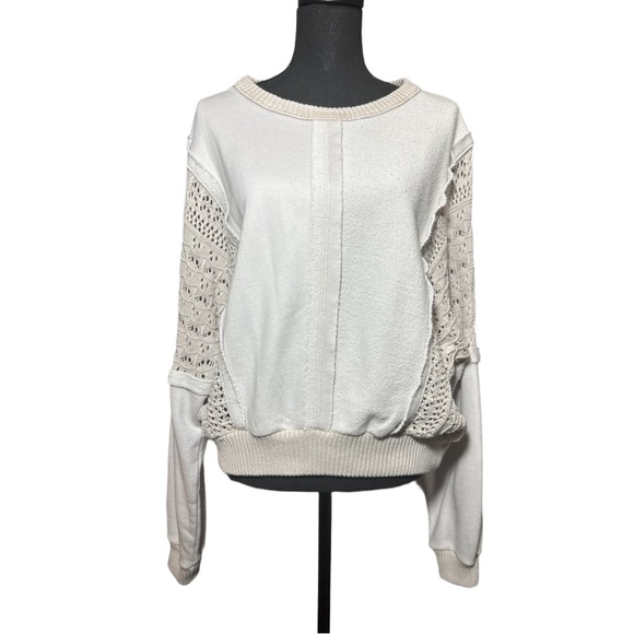 Altar’d State solid cut-out Pullover Sweatshirt Size Medium - Picture 1 of 8